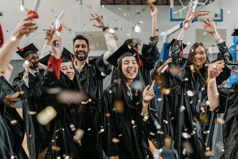 Com organitzar una graduació inoblidable: guia completa pas a pas